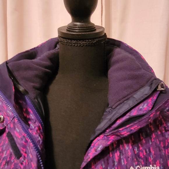 Columbia Double Layer Interchangable Purple/Pink Patterned Snow Sports Jacket - Picture 4 of 10